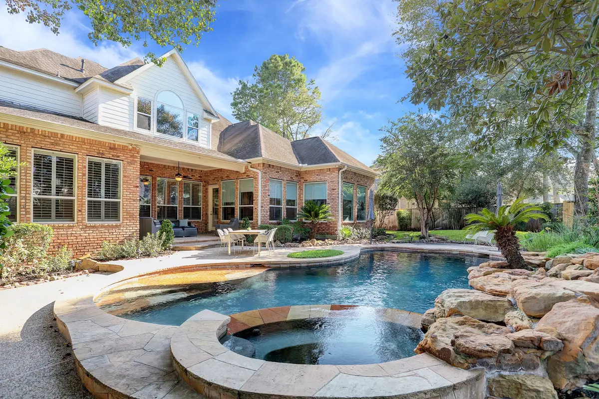 127 E Bracebridge Circle, The Woodlands, TX 77382 - #1
