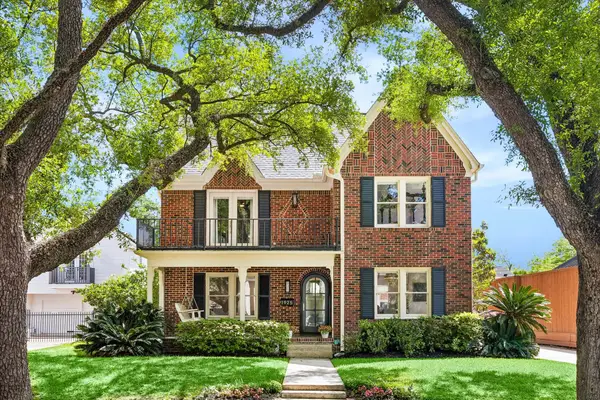 1925 Banks Street, Houston, TX 77098