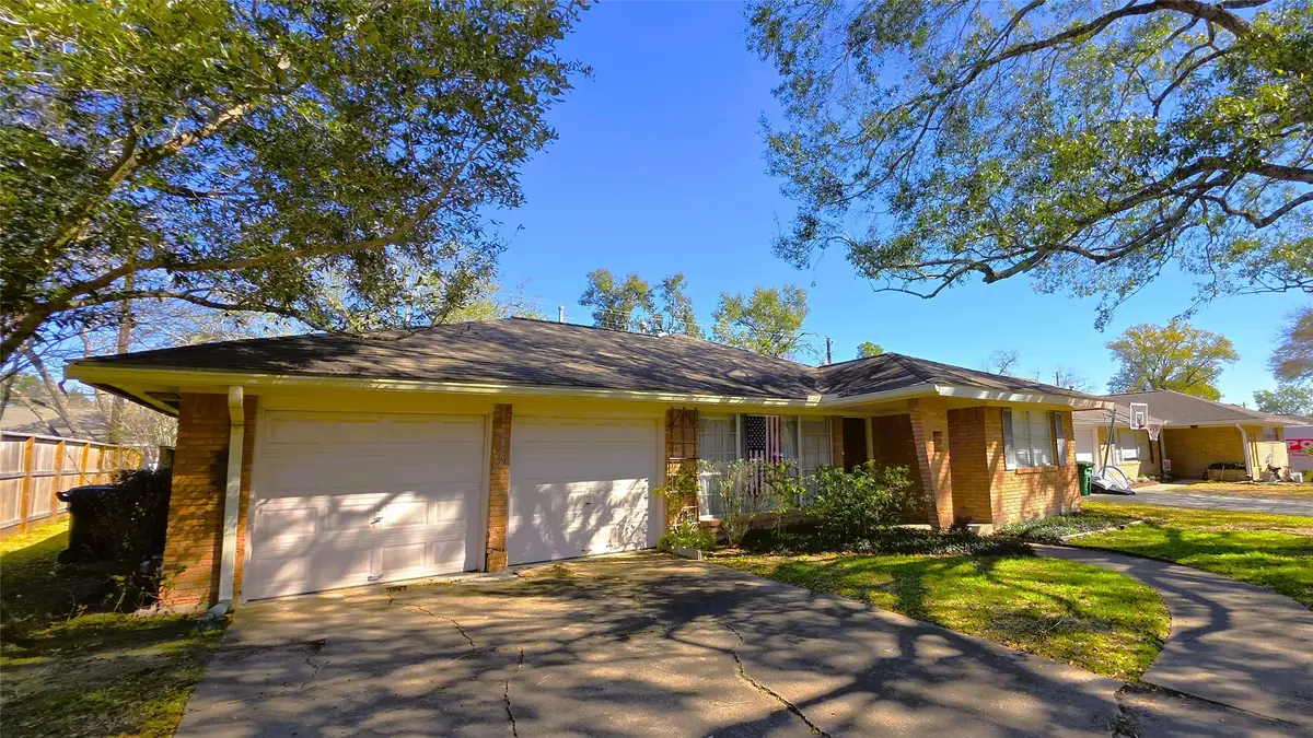 5322 Briarbend Drive, Houston, TX 77096 - #1