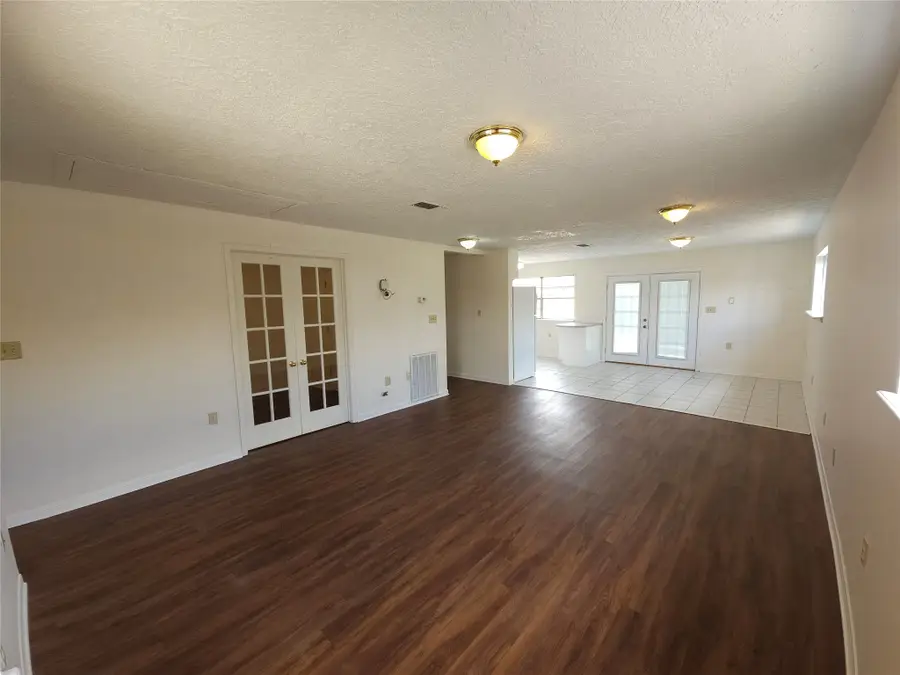 418 Texas Street, Tomball, TX 77375 - #3