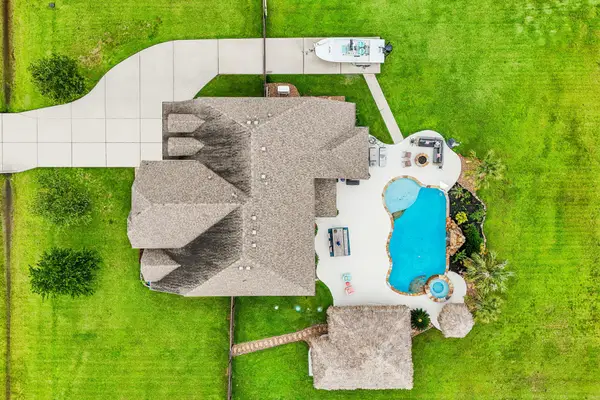 4410 Clearwater Road, Baytown, TX 77523