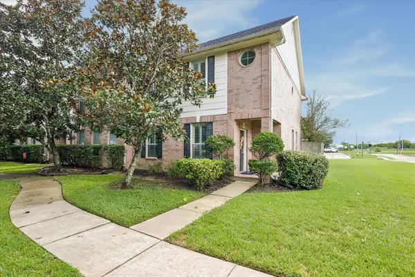 607 Travis Street #9, Webster, TX 77598