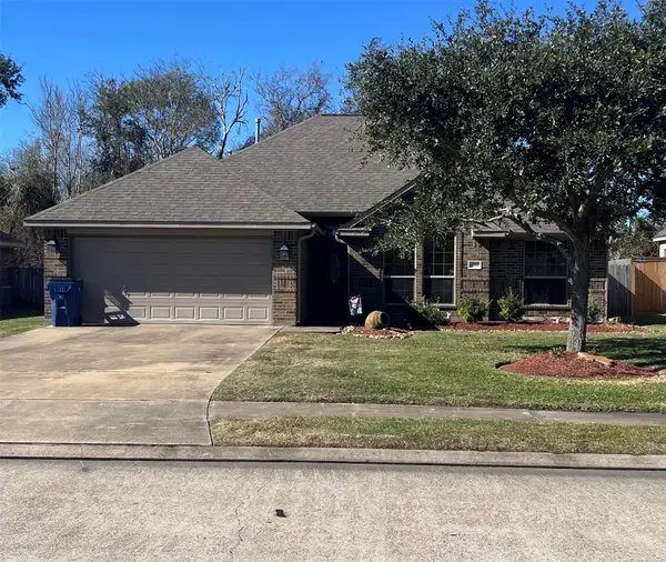 1022 Cardinal Drive, Richwood, TX 77566