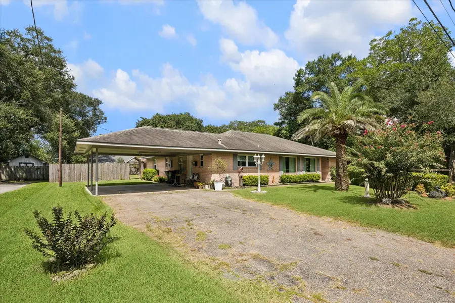 1011 Atchison Street, Sealy, TX 77474 - #2