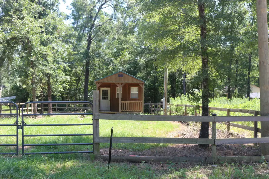 175 Cloverdale, Livingston, TX 77351 - #2