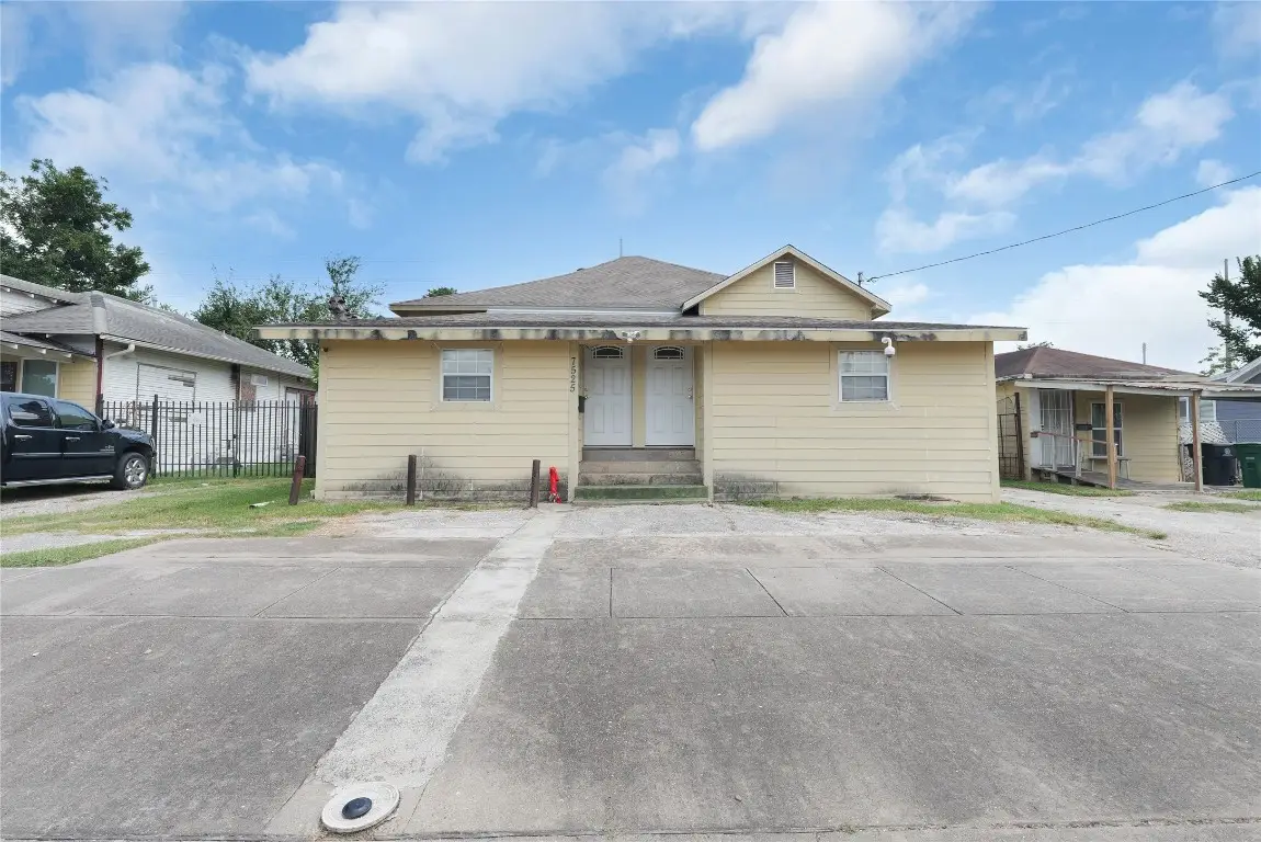 7525 Canal Street, Houston, TX 77012 - #1