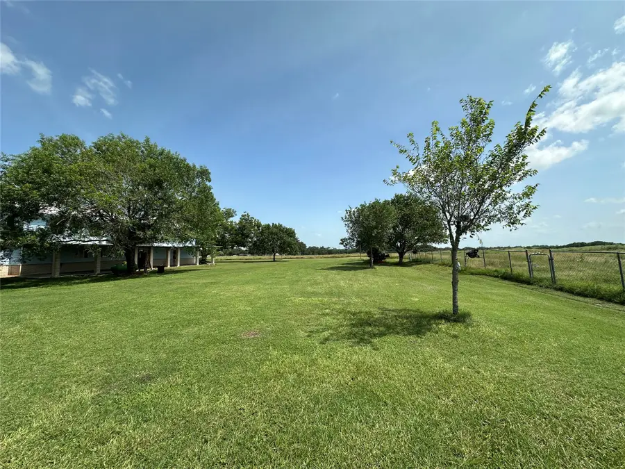 2927 County Road 240, Hallettsville, TX 77964 - #2