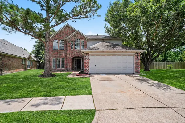 1805 Manor Circle, Rosenberg, TX 77471