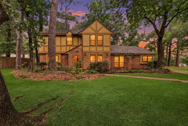 8227 Roebourne Lane, Houston, TX 77070