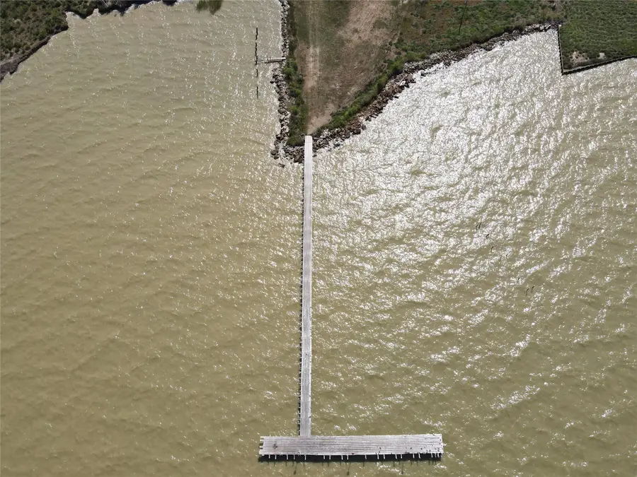 87-88 Bayou Avenue, Smith Point, TX 77514 - Image #3