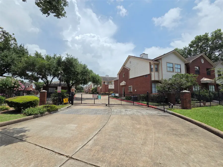 1103 Dulles Avenue #1402, Stafford, TX 77477 - #3