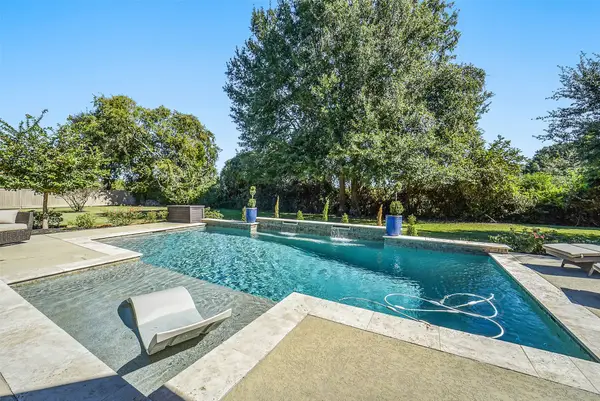22114 Meadowhurst Circle E, Tomball, TX 77377