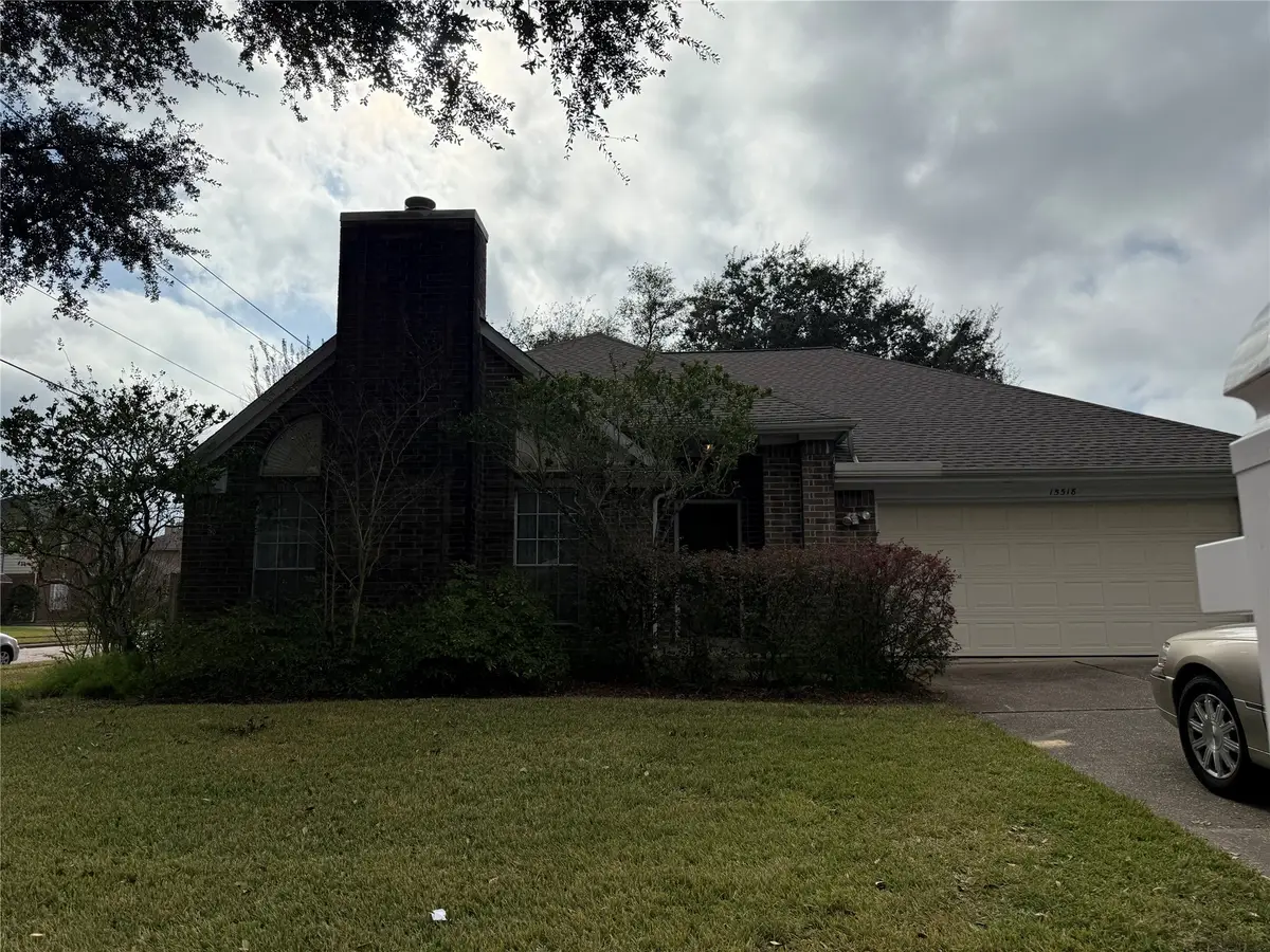 15518 Heritage Country Court, Friendswood, TX 77546 - Image #1