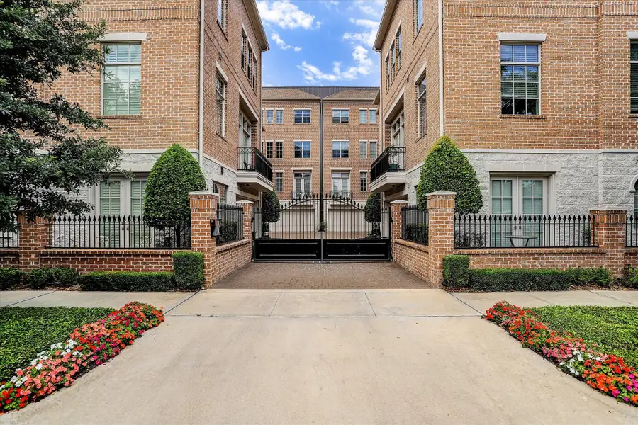 3928 W Main Street, Houston, TX 77027 - #2