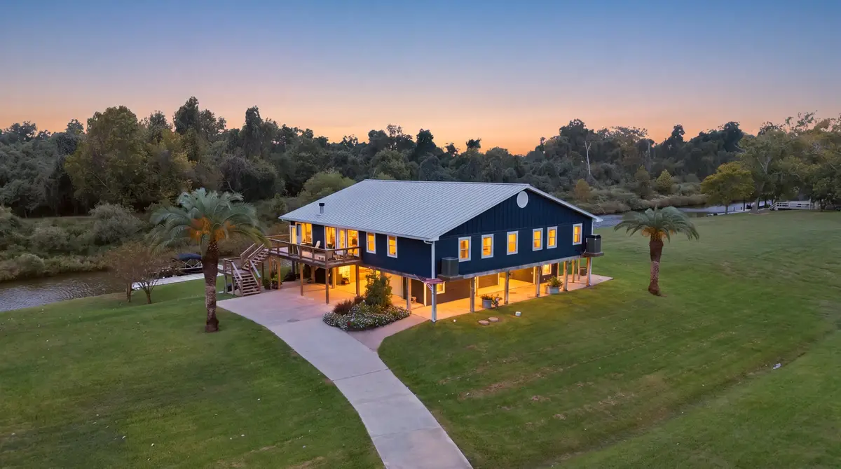 890 Exotic Isle Drive, Matagorda, TX 77457 - #1