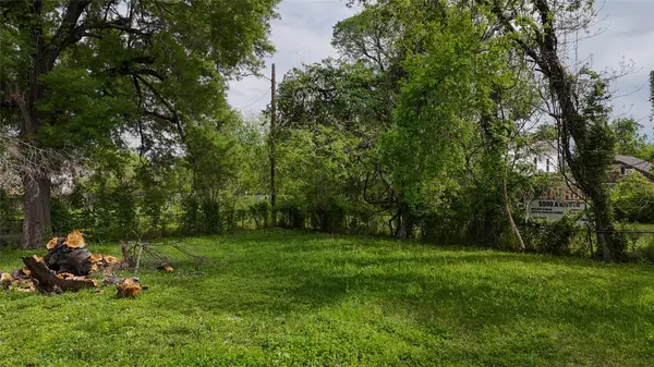 0 1/2 Sam Wilson Street, Houston, TX 77020