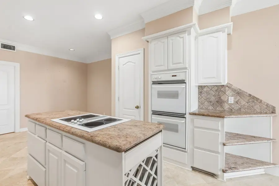 106 Cove Point, Montgomery, TX 77356 - Image #2