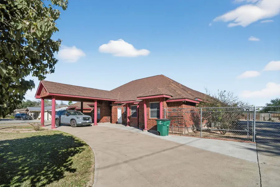 237 S Greene Road, Palmview, TX 78572 - Image #2