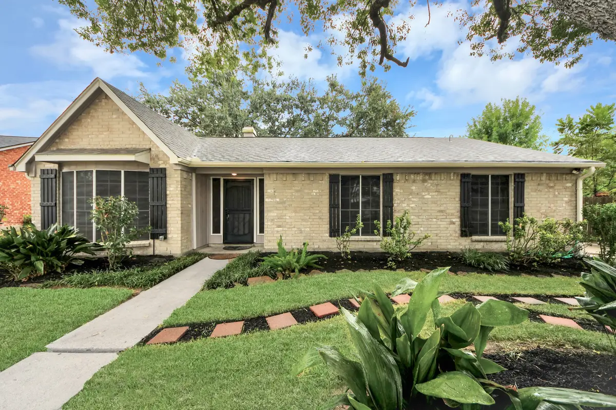 5409 Stone Creek Drive, La Porte, TX 77571 - #1