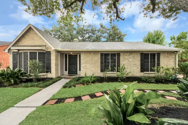 5409 Stone Creek Drive, La Porte, TX 77571
