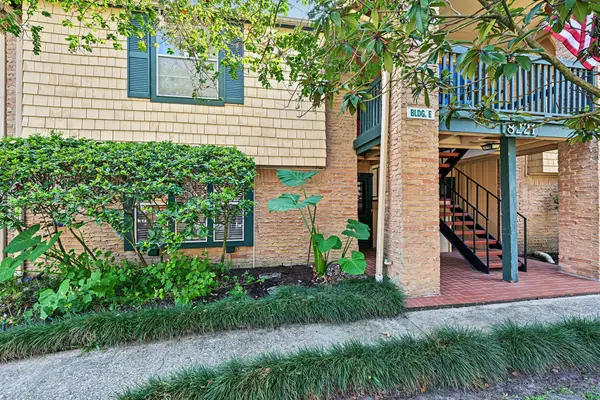 8221 Kingsbrook Road #108, Houston, TX 77024
