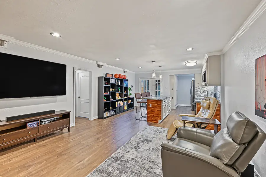 8221 Kingsbrook Road #108, Houston, TX 77024 - #3