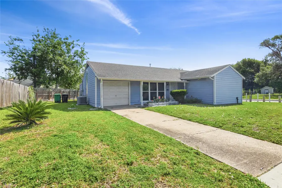 6651 Crestmont Street, Houston, TX 77033 - #3