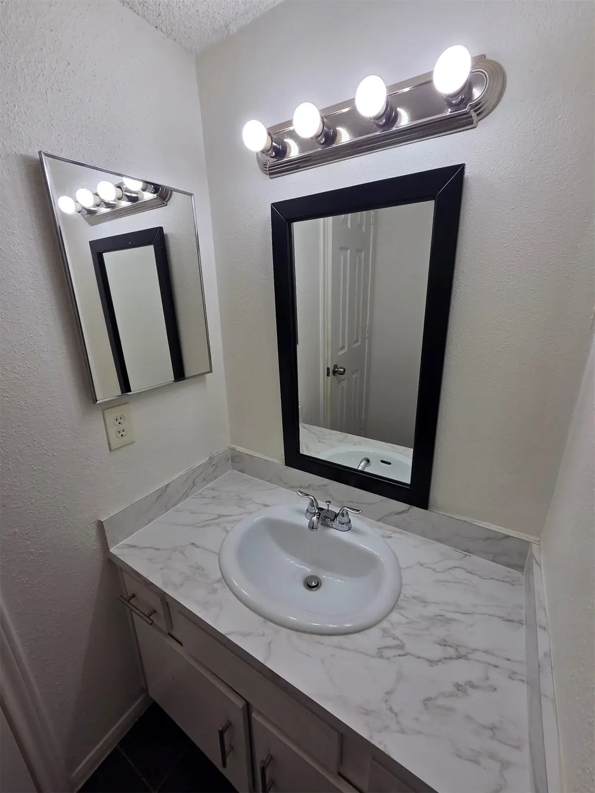 1516 Bay Area Boulevard #B2, Houston, TX 77058 - #1