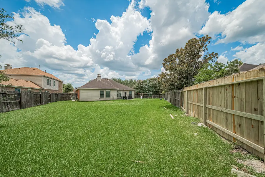 12005 Green Falls Drive, Pearland, TX 77584 - Image #3