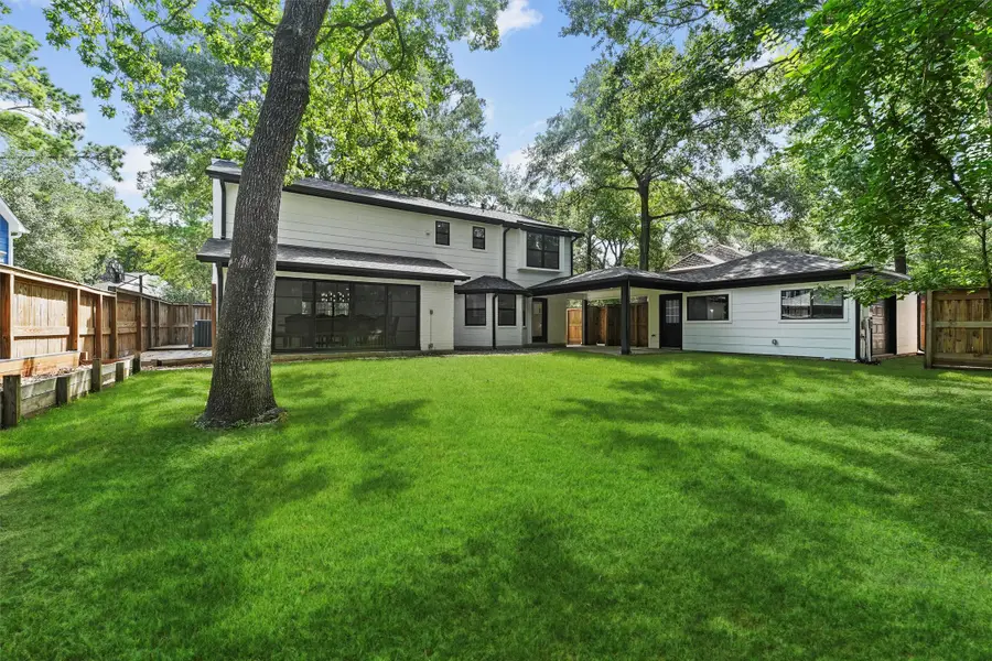 29 N Havenridge Drive, The Woodlands, TX 77381 - Image #2