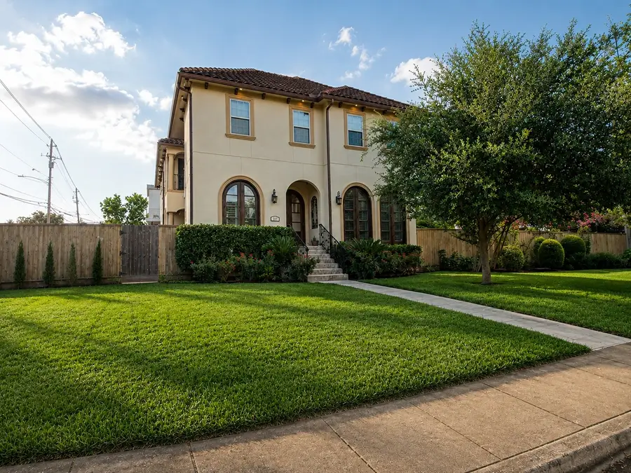 4003 Dumbarton St, Houston, TX 77025 - #2