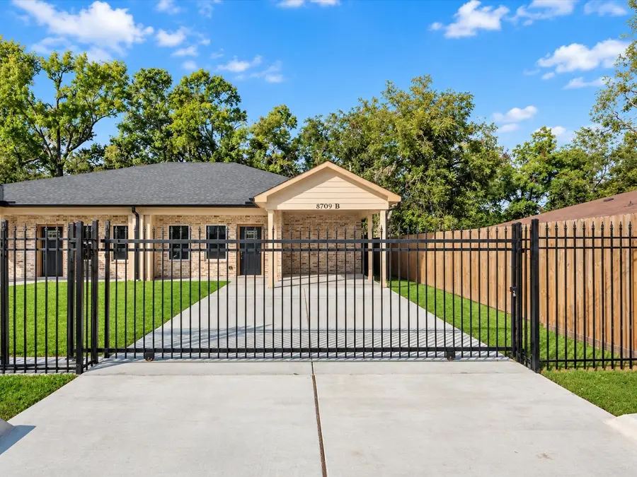8709 Wheatley Street, Houston, TX 77088 - #3
