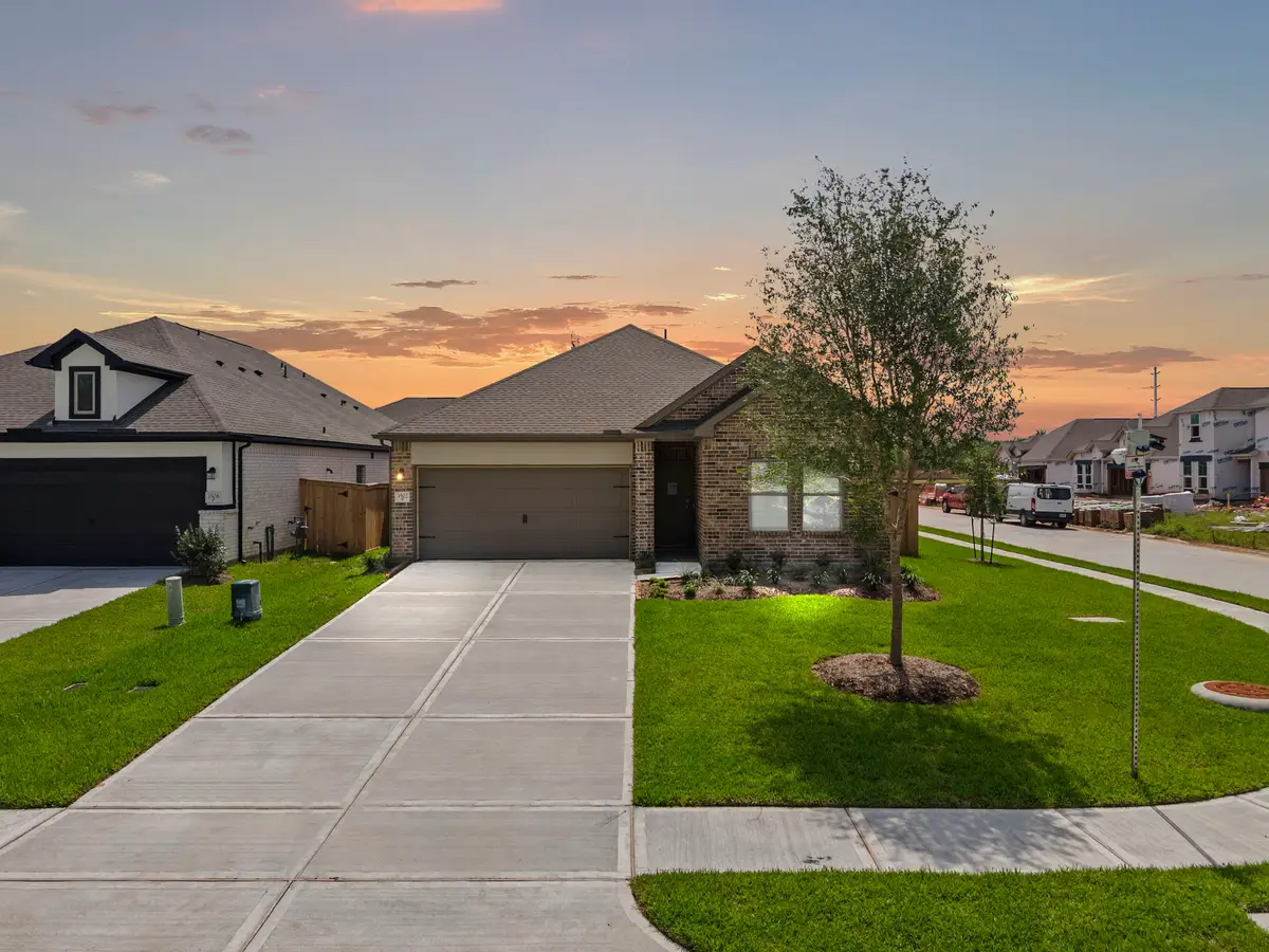 3502 Atlas Point Lane, Angleton, TX 77515 - #1