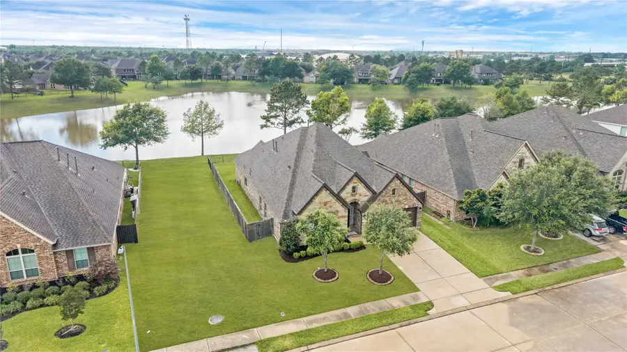 13438 Swift Creek Drive, Pearland, TX 77584 - #2