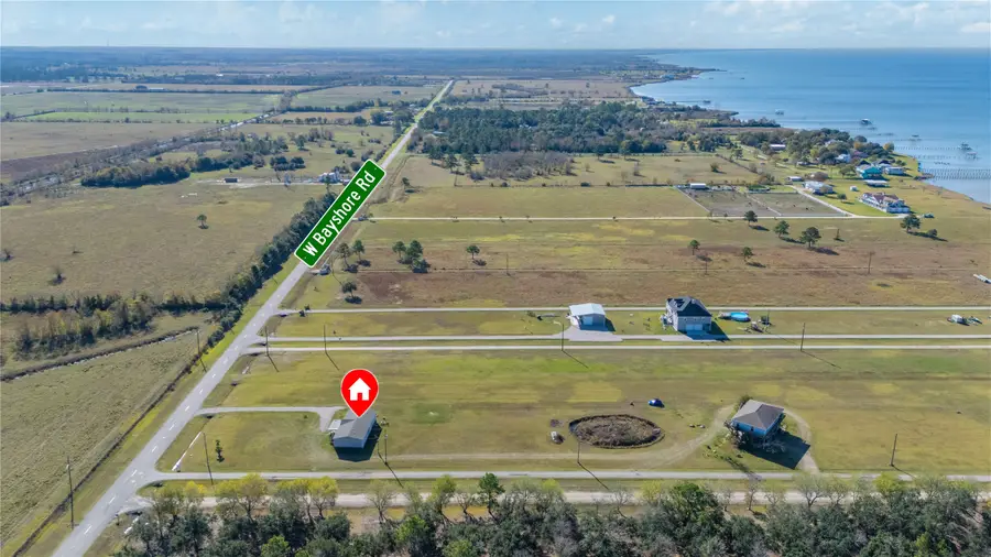 4423 W Bayshore Road, Anahuac, TX 77514 - Image #3