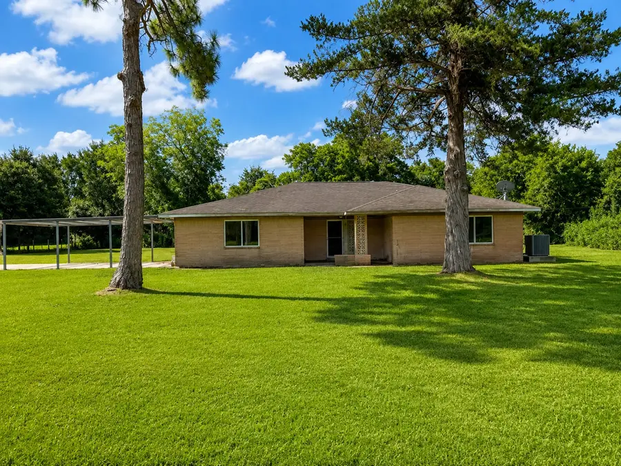 702 E Dallas Street, Fresno, TX 77545 - #2