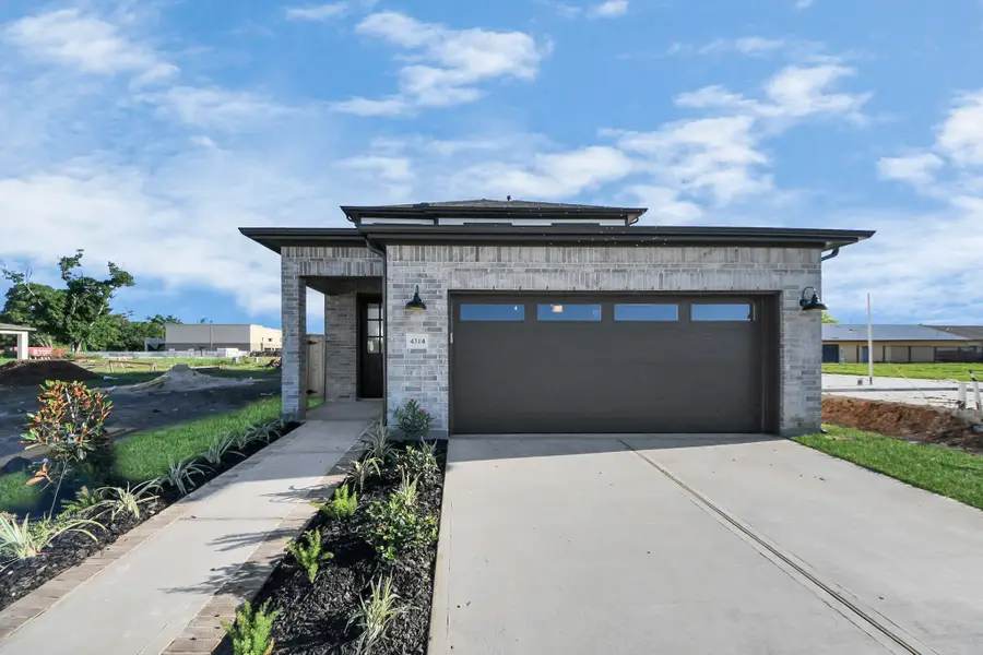 4310 Avron Drive, Stafford, TX 77477 - Image #2