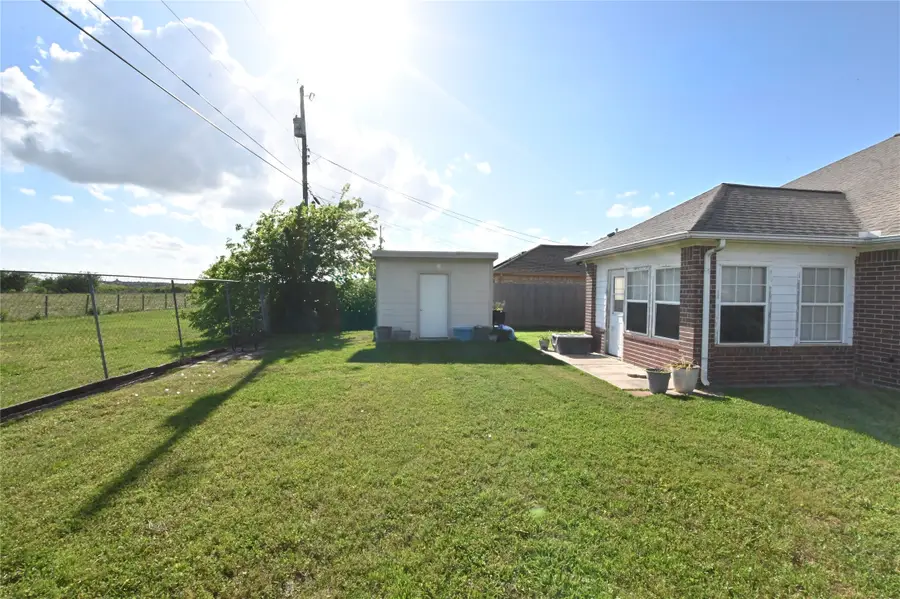 2909 30th Avenue N, Texas City, TX 77590 - #2