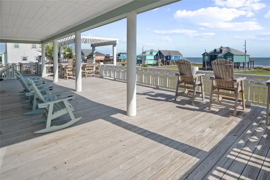 940 Raymond, Crystal Beach, TX 77650 - Image #3