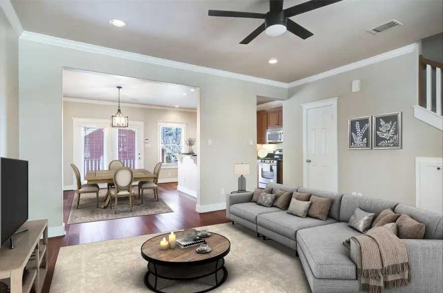 1047 W 16th Street, Houston, TX 77008 - Image #2