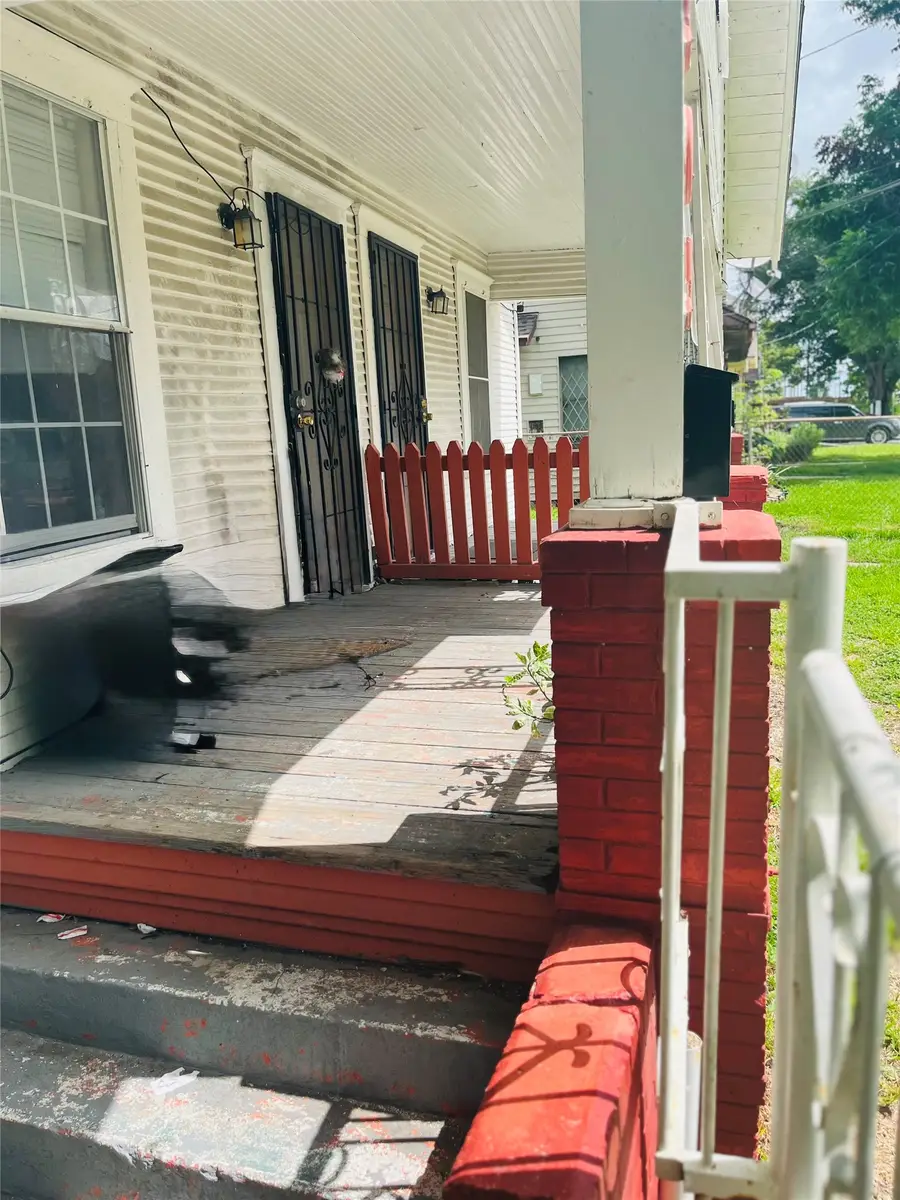 305 N Bryan Street, Houston, TX 77011 - #2