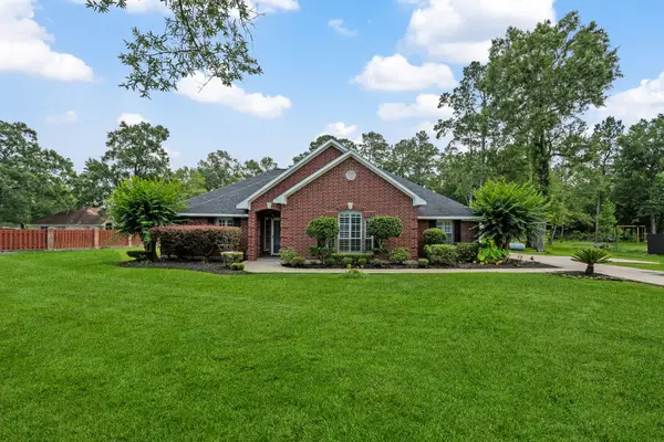 16 Ranchwood Lane, Dayton, TX 77535