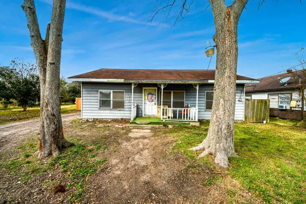 3218 Pansy Street, Pasadena, TX 77505