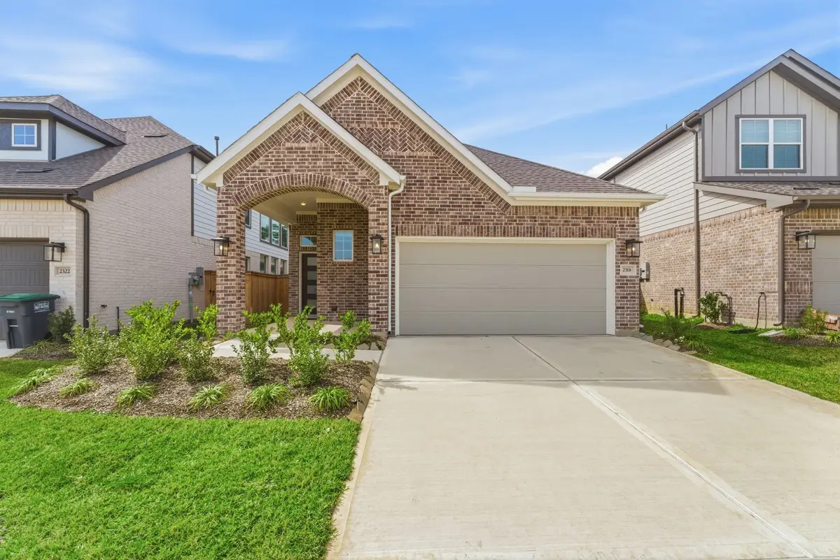 2318 Forest Flower, Tomball, TX 77375 - #1