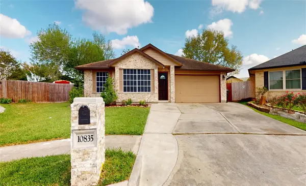 10835 Cayman Mist Drive, Houston, TX 77075