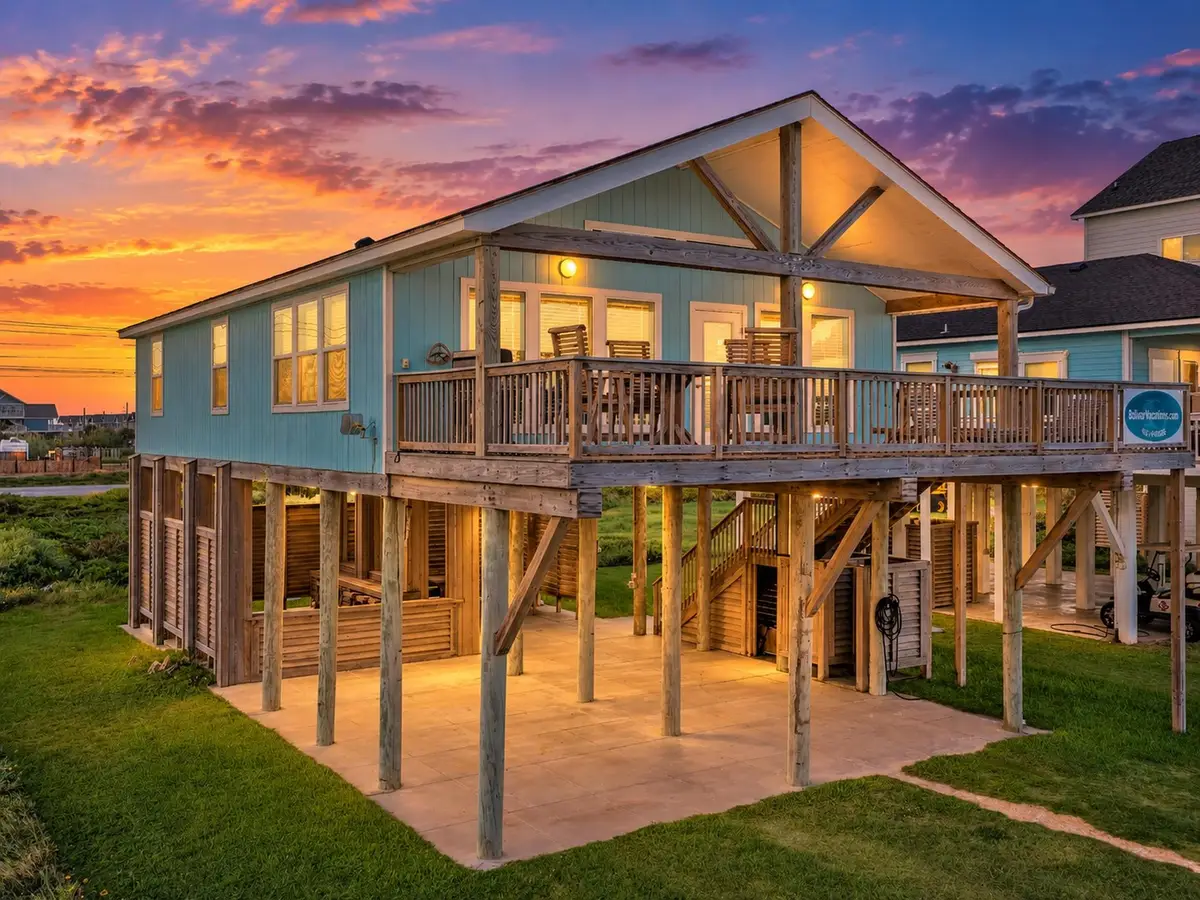 1387 Keith Avenue, Gilchrist, TX 77617 - #1