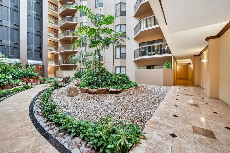 661 Bering Drive #409, Houston, TX 77057 - #3