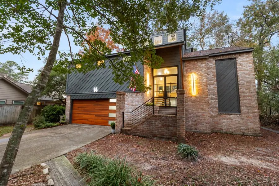 14 Wakerobin Court, The Woodlands, TX 77380 - Image #2