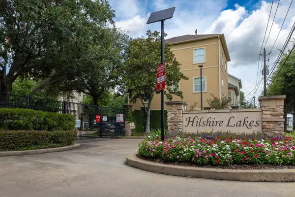 8810 Lakeshore Bend Drive, Houston, TX 77080