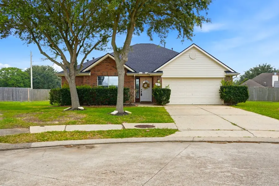 607 29th Avenue N, Texas City, TX 77590 - #2